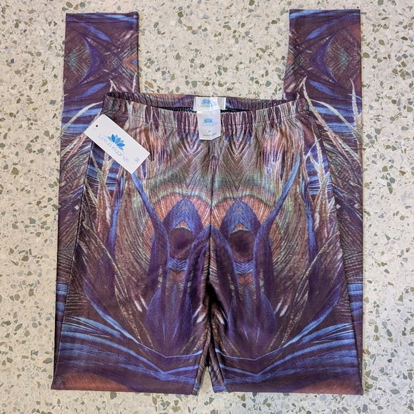 NWT Lotus Leggings, Peacock Feather Print - Picture 3 of 7